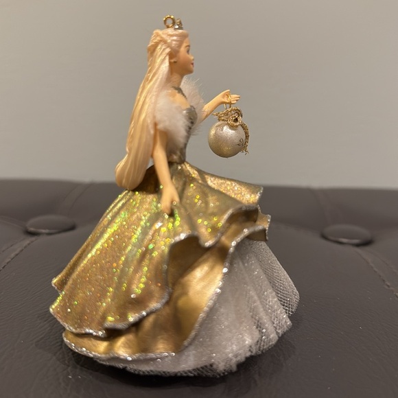 * Vintage * Hallmark | Barbie Keepsake Collector Series Ornament-2000 - Picture 5 of 10